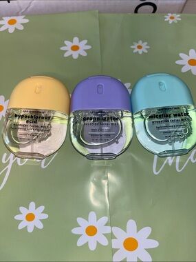 Essentials Hydrating Facial Mist - Micellar Water; Hypochlorous acid; Grape Wate